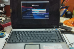 Berkah-Ramdhan-Service-Laptop-Engsel-Rusak-Mati-Total-Surabaya